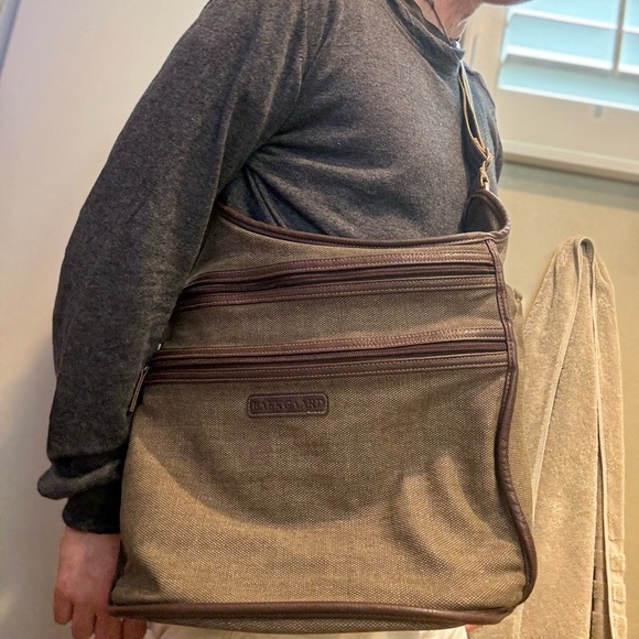 Men’s BAEKGAARD Cross-Body Messenger Bag - Picture 2 of 14